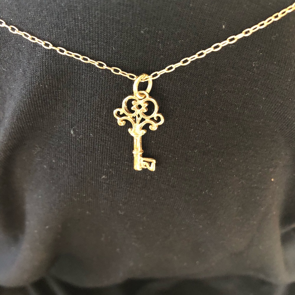 Gold Key Necklace - Picture 2 of 4